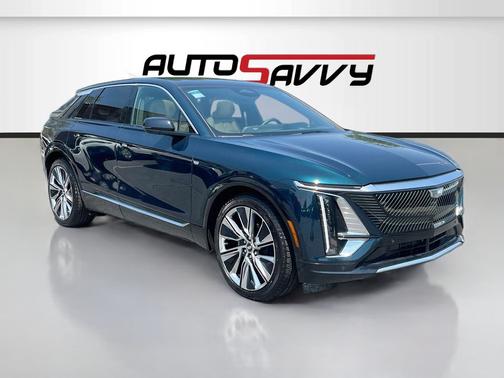 Emerald Lake Metallic 2026 Cadillac LYRIQ Signature Luxury