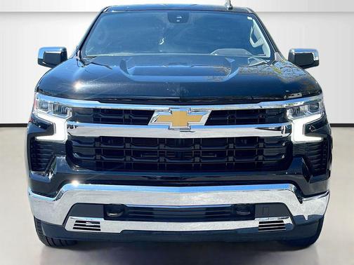 Black 2022 Chevrolet Silverado 1500 LT