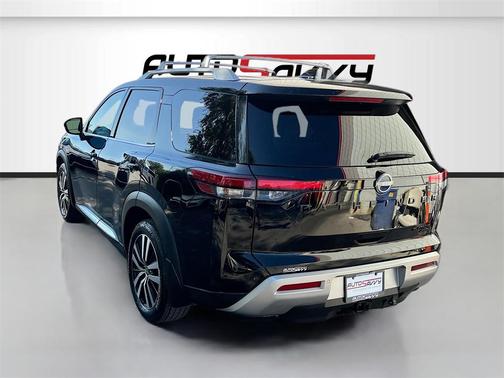 2024 Nissan Pathfinder Platinum 4WD