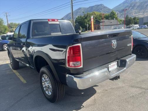 2018 RAM 2500 Laramie Crew Cab 4x4 6'4' Box