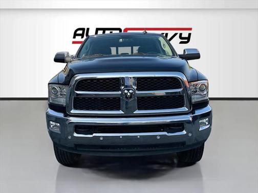 2018 RAM 2500 Laramie Crew Cab 4x4 6'4' Box