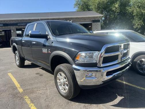 2018 RAM 2500 Laramie Crew Cab 4x4 6'4' Box