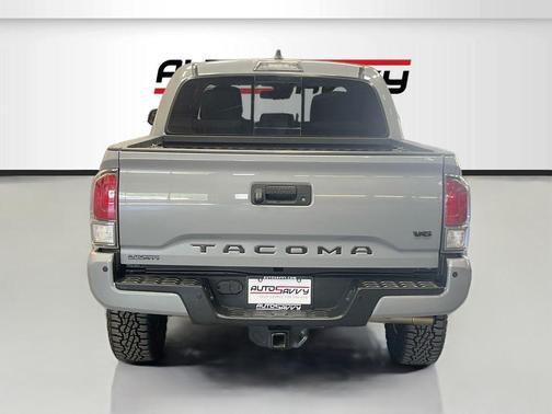 Cement 2021 Toyota Tacoma TRD Off-Road
