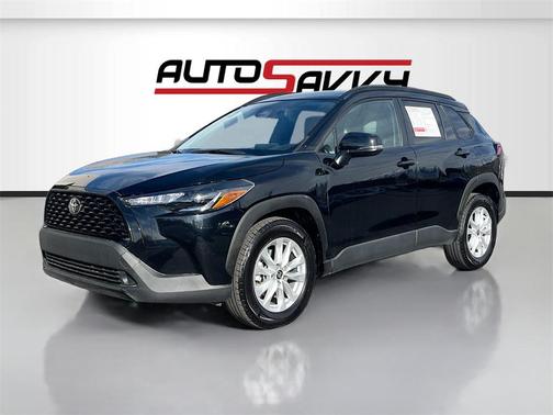 2024 Toyota Corolla Cross LE