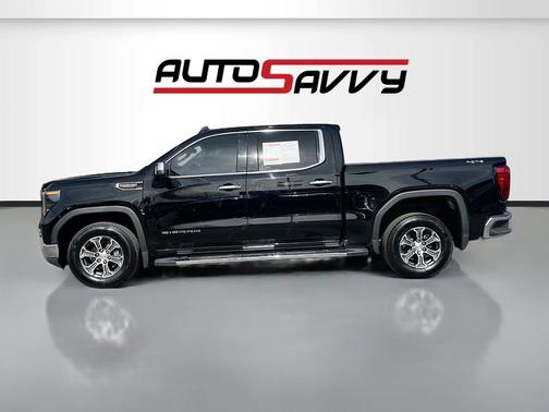Onyx Black 2023 GMC Sierra 1500 SLT