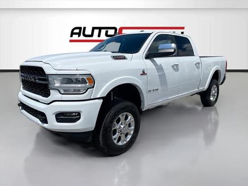 2022 RAM 2500 Laramie Crew Cab 4x4 6'4' Box