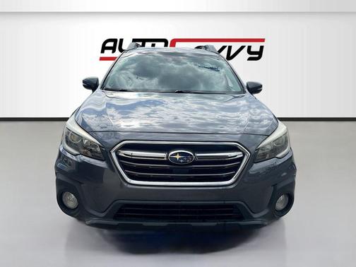 Gray Metallic 2018 Subaru Outback 2.5i Premium
