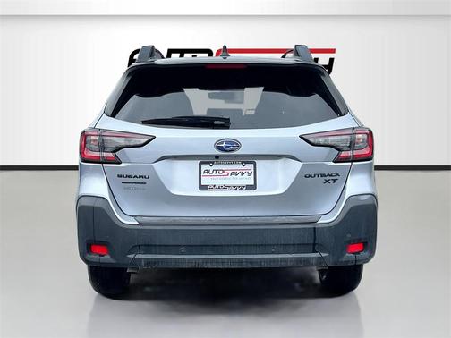 2024 Subaru Outback Onyx Edition XT