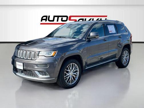 Granite Crystal Metallic Clearcoat 2018 Jeep Grand Cherokee Summit