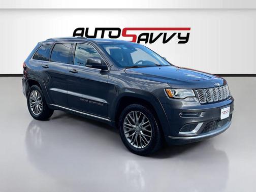 Granite Crystal Metallic Clearcoat 2018 Jeep Grand Cherokee Summit
