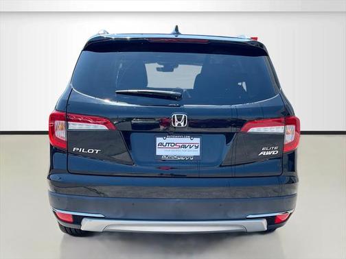 2022 Honda Pilot AWD Elite