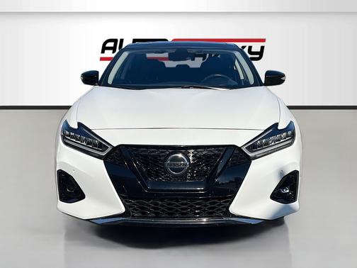 Pearl White Tricoat 2023 Nissan Maxima Platinum