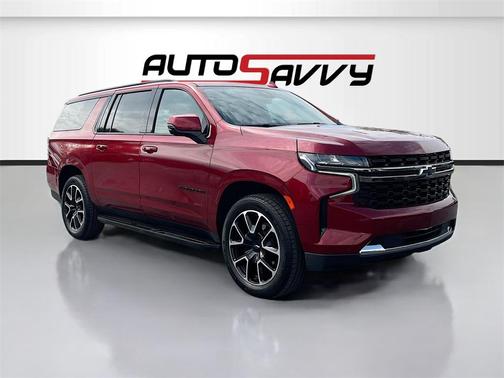 2023 Chevrolet Suburban RST