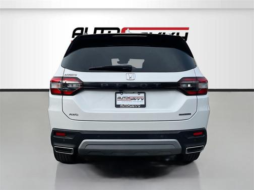 2025 Honda Pilot Touring 8-Passenger