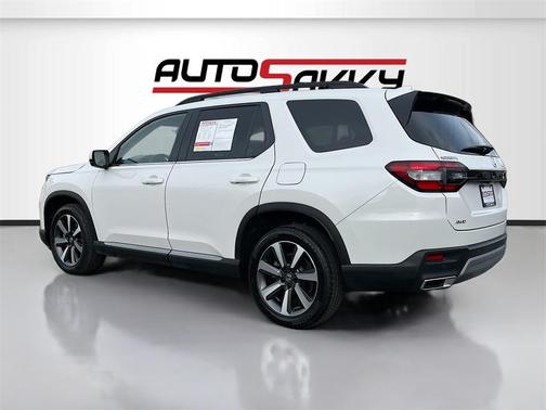 2025 Honda Pilot Touring 8-Passenger