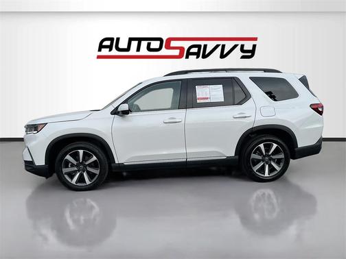 2025 Honda Pilot Touring 8-Passenger