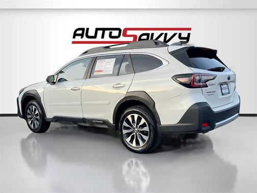 2023 Subaru Outback Touring XT