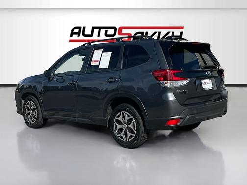 Gray Metallic 2024 Subaru Forester Premium