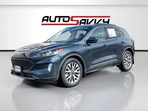 2022 Ford Escape Titanium