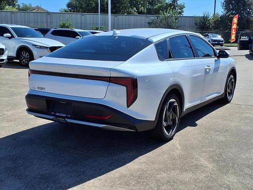 2025 Kia K4 EX