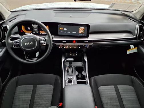 2025 Kia Sorento LX