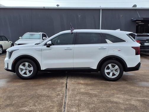 2025 Kia Sorento LX