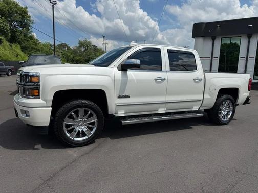White Diamond Tricoat 2015 Chevrolet Silverado 1500 High Country