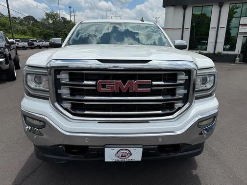 White 2017 GMC Sierra 1500 SLT