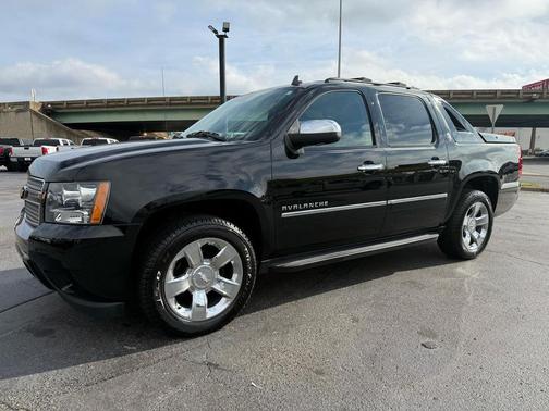 2013 Chevrolet Avalanche LTZ