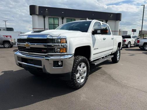 Summit White 2017 Chevrolet Silverado 2500 LTZ