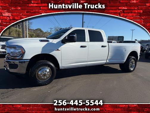 2023 RAM 3500 Tradesman Crew Cab 4x4 8' Box