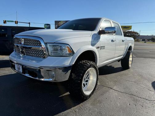 2017 RAM 1500 Laramie