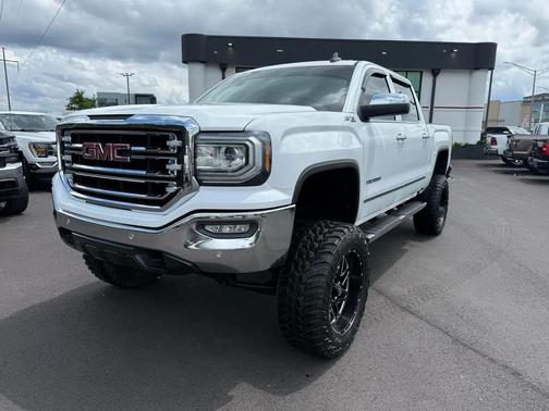 White 2018 GMC Sierra 1500 SLT