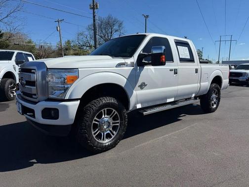 White 2016 Ford F-250 Platinum