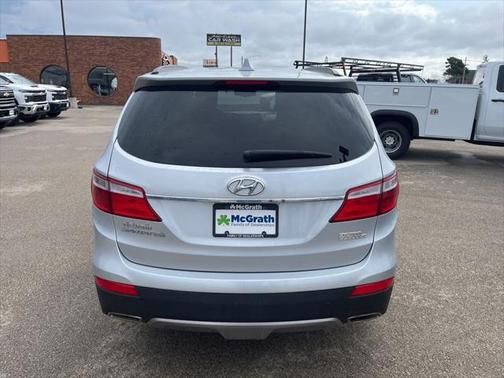 2016 Hyundai SANTA FE SE