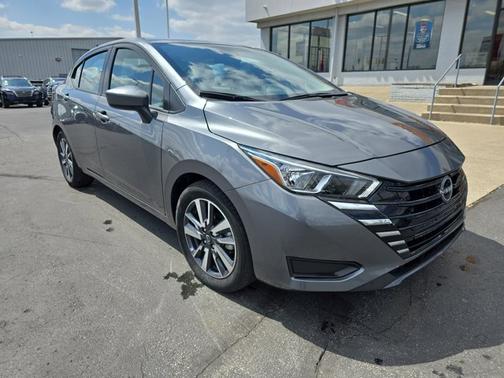 2023 Nissan Versa SV