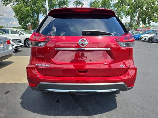 2018 Nissan Rogue SV