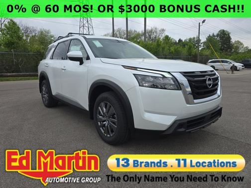 2025 Nissan Pathfinder SV