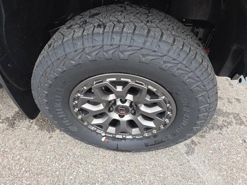 2026 Nissan Frontier PRO-4X w/R Package