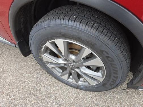 Cayenne Red Metallic 2018 Nissan Murano SL