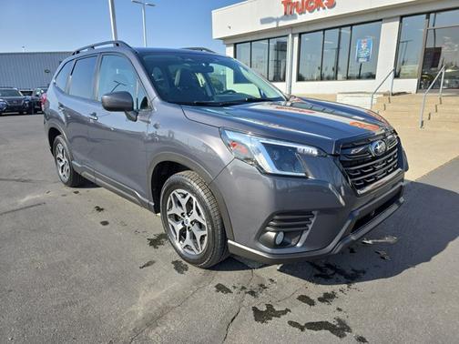 2022 Subaru Forester Premium