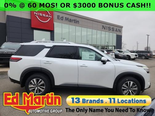 2025 Nissan Pathfinder SL