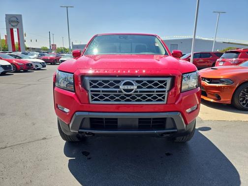 2023 Nissan Frontier SV