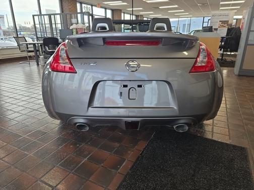 2010 Nissan 370Z Touring