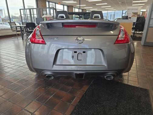 2010 Nissan 370Z Touring