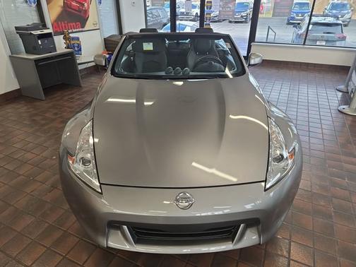 2010 Nissan 370Z Touring