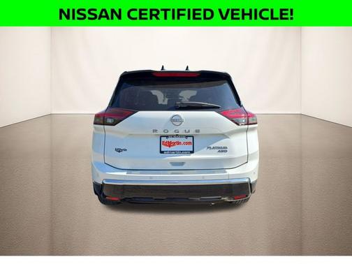 Everest White Pearl/Super Black 2025 Nissan Rogue Platinum