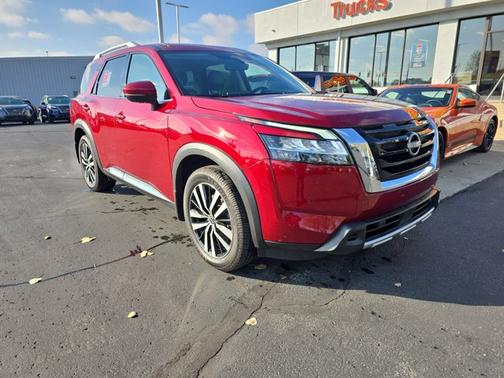 2023 Nissan Pathfinder Platinum