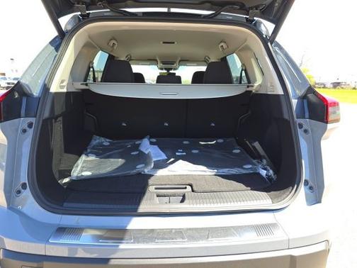Boulder Gray Pearl 2026 Nissan Rogue SV
