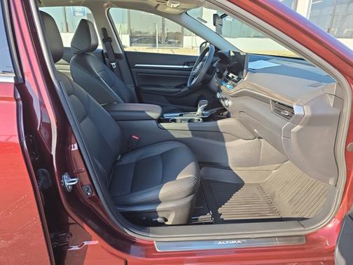 2025 Nissan Altima SL